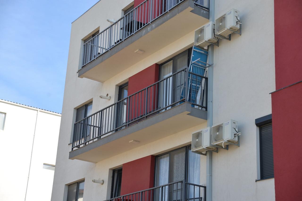 Andrew Beach Apartment นาโวดาริ ภายนอก รูปภาพ